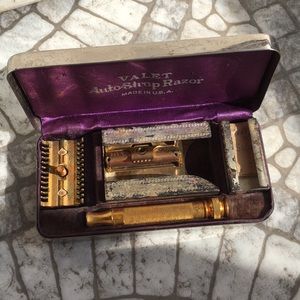 Vintage Gillette Valet AutoStrop Razor Kit